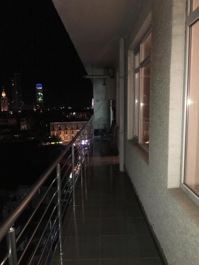 Apartment Gulia バトゥーミ エクステリア 写真
