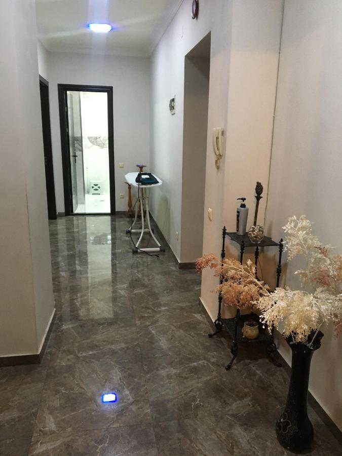 Apartment Gulia バトゥーミ エクステリア 写真