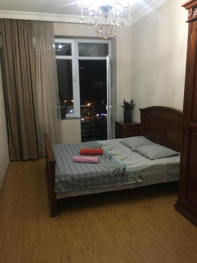 Apartment Gulia バトゥーミ エクステリア 写真