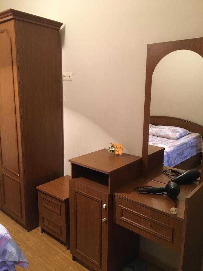 Apartment Gulia バトゥーミ エクステリア 写真