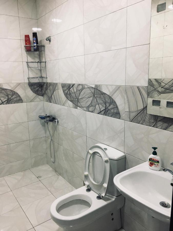 Apartment Gulia バトゥーミ エクステリア 写真